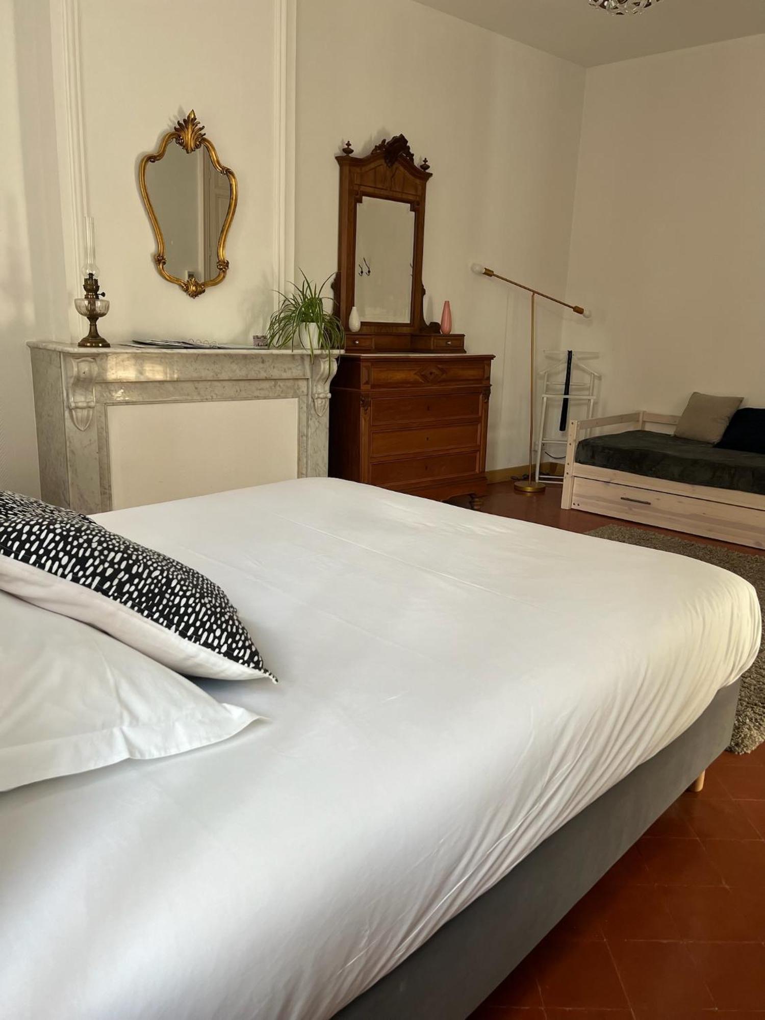 Entre Midi - Maison D'Hotes - B&B Capestang Exterior foto